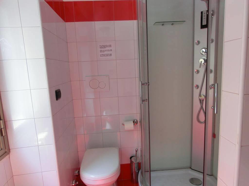 Reale House Rooms Rome Bagian luar foto